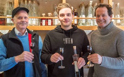 Dotzauers Schwarzer Johannisbeer Likör